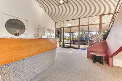 Rockhampton Riverside Central Hotel - Sunshine Coast Guide 1