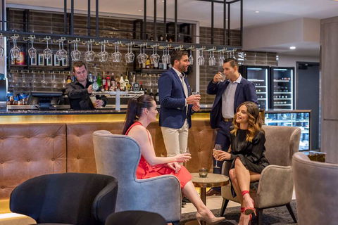 Deco Hotel - Sunshine Coast Guide 1