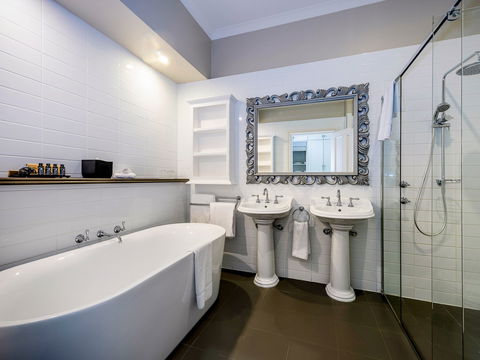 Grand Mercure Basildene Manor - Sunshine Coast Guide 13