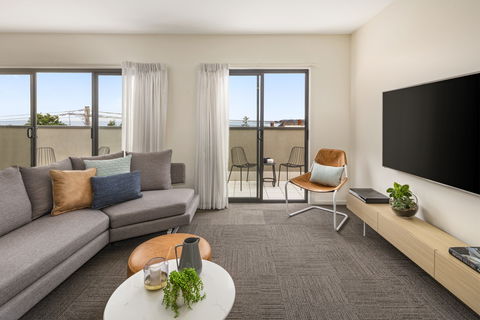 Quest Geelong - Sunshine Coast Guide 1