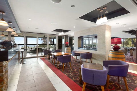 Quality Hotel Bayside Geelong - Sunshine Coast Guide 10