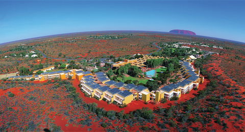 Sails In The Desert Hotel - Sunshine Coast Guide 0