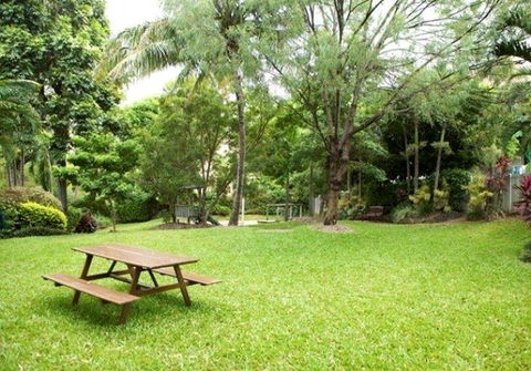 City Oasis Inn - Sunshine Coast Guide 3