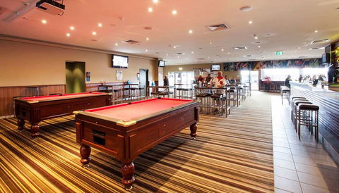 Dalrymple Motel - Sunshine Coast Guide 10