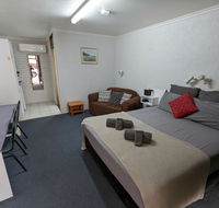 Abajaz Motor Inn - Sunshine Coast Guide