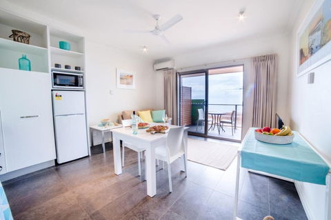 Onslow Beach Resort - Sunshine Coast Guide 7