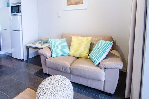 Onslow Beach Resort - Sunshine Coast Guide 9