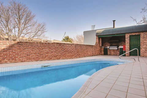Adina Serviced Apts Canberra Kingston - Sunshine Coast Guide 15