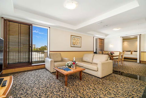 Mindil Beach Resort Casino - Sunshine Coast Guide 2