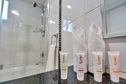 Argus Apartments Darwin - Sunshine Coast Guide 8