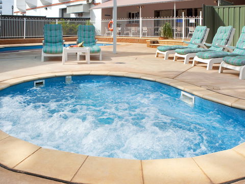 Novotel Darwin Atrium - Sunshine Coast Guide 9