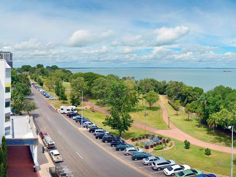Novotel Darwin Atrium - Sunshine Coast Guide 17