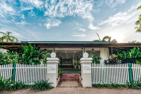 Palms City Resort - Sunshine Coast Guide 5
