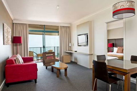 Mantra On The Esplanade - Sunshine Coast Guide 9