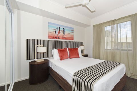 Metro Advance Apartments & Hotel - Sunshine Coast Guide 3