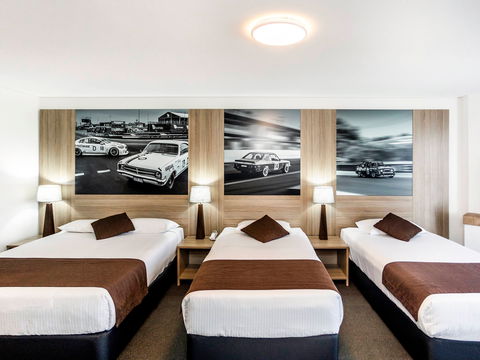 Mantra Bathurst - Sunshine Coast Guide 10