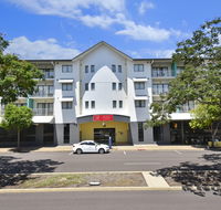 Metro Advance Apartments  Hotel - Sunshine Coast Guide