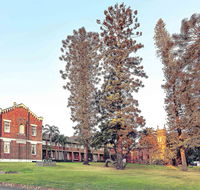 Mercure Monte Pio Hotel  Conference Ctr - Sunshine Coast Guide