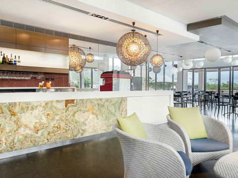 Peppers Blue On Blue Resort - Sunshine Coast Guide 1