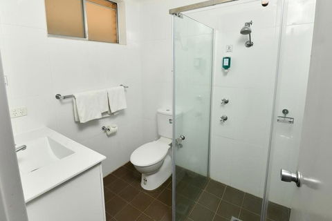 Burke & Wills Motor Inn - Sunshine Coast Guide 2