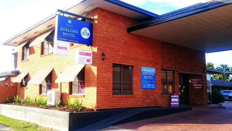 Adelong Motel - Sunshine Coast Guide 1
