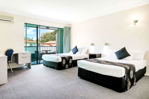 Comfort Hotel Pacific Cleveland - Sunshine Coast Guide 2