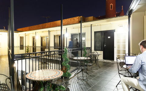 Airport Hotel Sydney - Sunshine Coast Guide 0