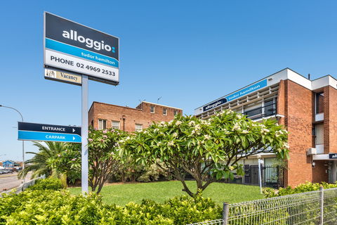 Alloggio Tudor Hamilton - Sunshine Coast Guide 1