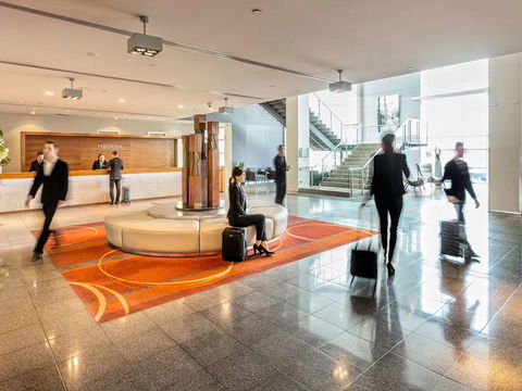 PARKROYAL Melbourne Airport - Sunshine Coast Guide 2