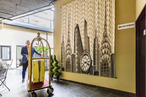 Airport Hotel Sydney - Sunshine Coast Guide 2