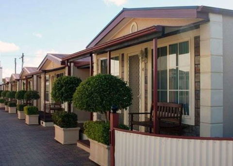 Comfort Inn Crystal - Sunshine Coast Guide 1
