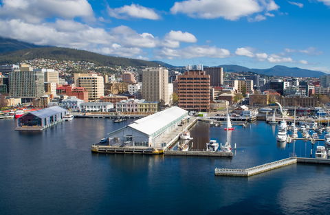 Somerset On The Pier - Sunshine Coast Guide 0