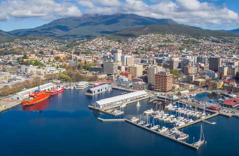 Somerset On The Pier - Sunshine Coast Guide 2