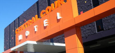 Warrnambool Central Court - Sunshine Coast Guide 0