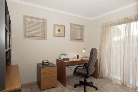 Ringwood Royale Apartment Hotel - Sunshine Coast Guide 4