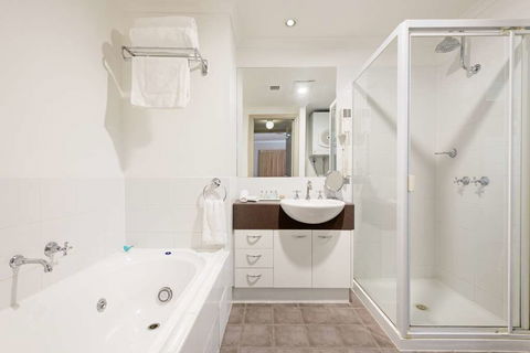 Ringwood Royale Apartment Hotel - Sunshine Coast Guide 7