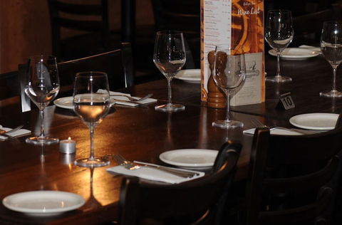 Gidgee Inn - Sunshine Coast Guide 6