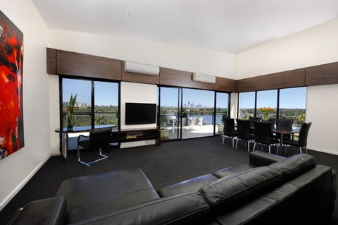 Assured Ascot Quays Apartment Hotel - Sunshine Coast Guide 6