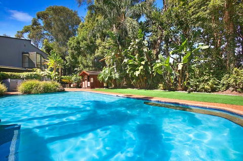 Checkers Resort & Conference Centre - Sunshine Coast Guide 3