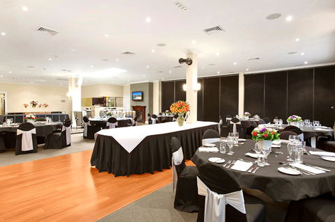 Checkers Resort & Conference Centre - Sunshine Coast Guide 5