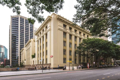Adina Apartment Hotel Anzac Square - Sunshine Coast Guide 0
