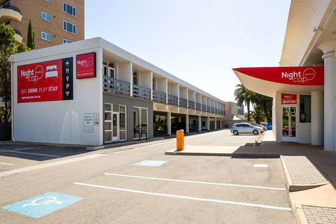 Watermark Glenelg - Sunshine Coast Guide 0