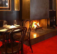 Middle Park Hotel - Sunshine Coast Guide