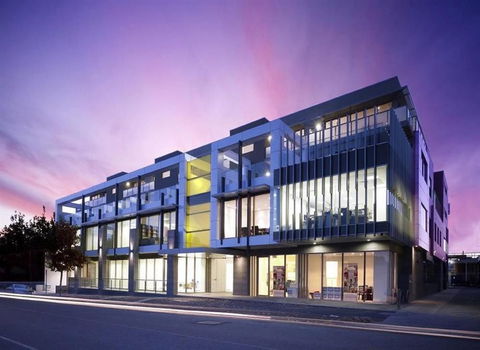 Caroline Serviced Apartments - Sunshine Coast Guide 0