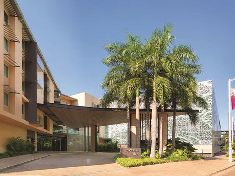 Adina Apartment Hotel Darwin Waterfront - Sunshine Coast Guide 1