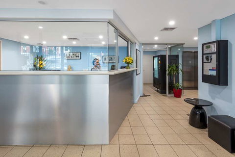 Nesuto Chippendale Sydney Apt Hotel - Sunshine Coast Guide 1