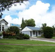 Colonial Court Motor Inn - Sunshine Coast Guide