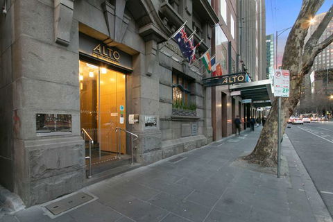 Alto Hotel on Bourke - Sunshine Coast Guide 0