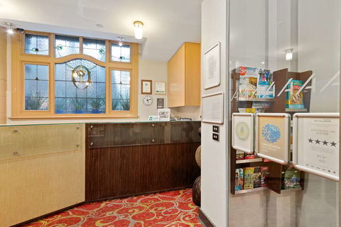 Alto Hotel on Bourke - Sunshine Coast Guide 1