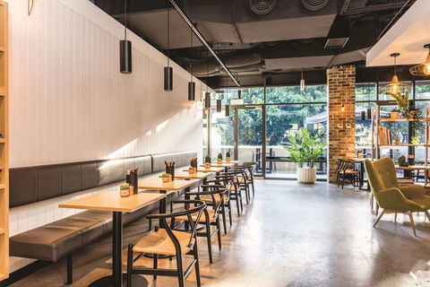 Adina Apartment Hotel Sydney Airport - Sunshine Coast Guide 16
